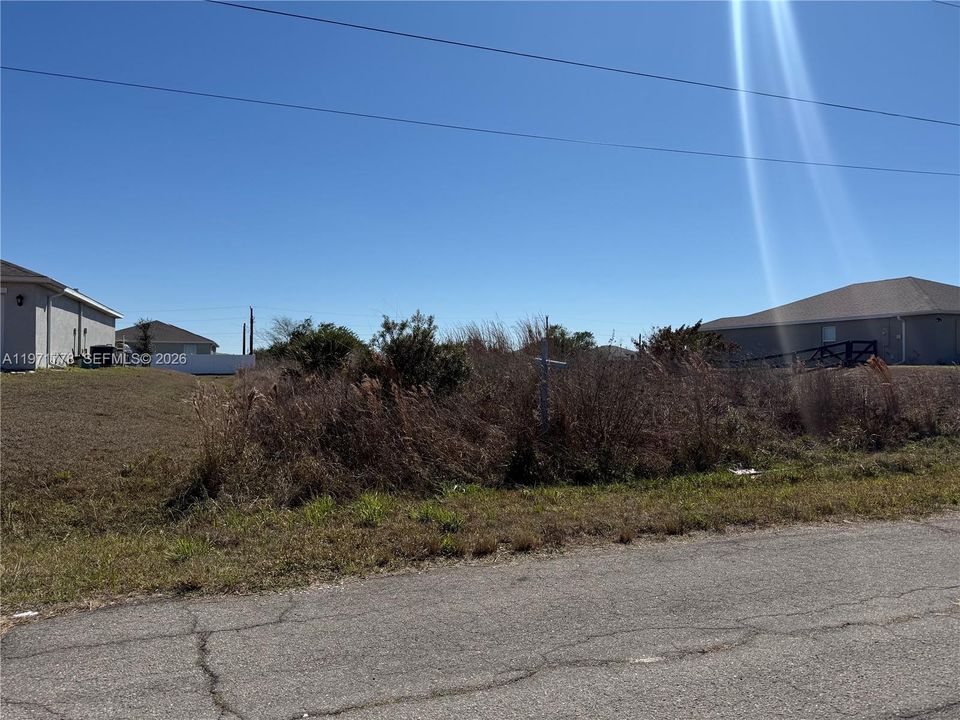 待售: $29,000 (0.23 acres)