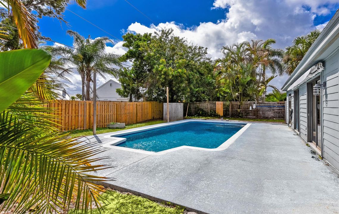 15x30 concrete pool