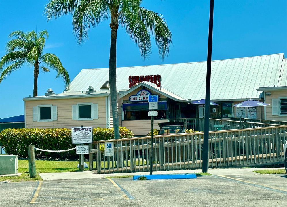 waterfront dining