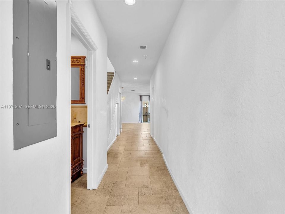 На продажу: $485,000 (3 спален, 2 ванн, 1636 Квадратных фут)