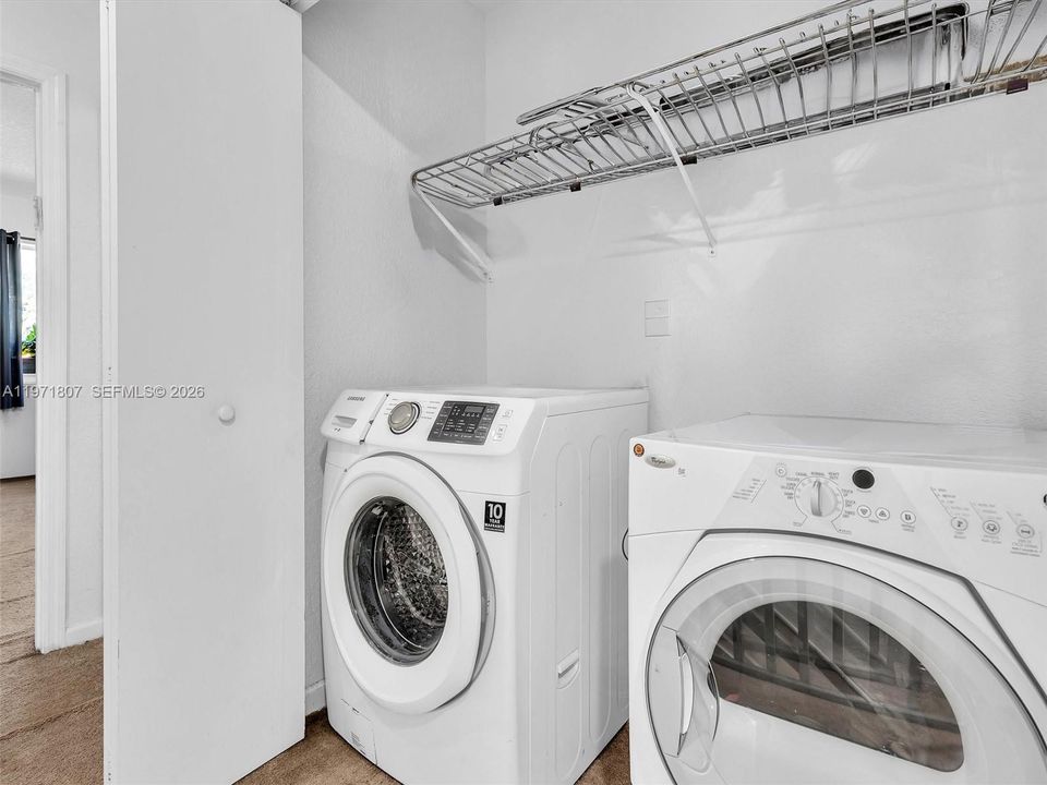 На продажу: $485,000 (3 спален, 2 ванн, 1636 Квадратных фут)