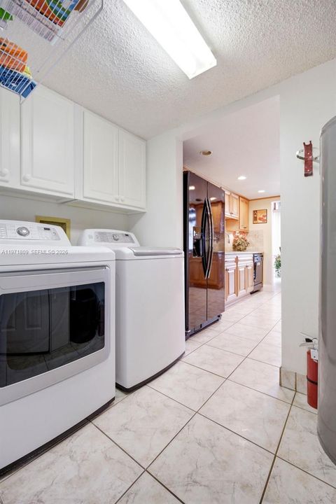 For Sale: $495,000 (3 beds, 3 baths, 1686 Square Feet)