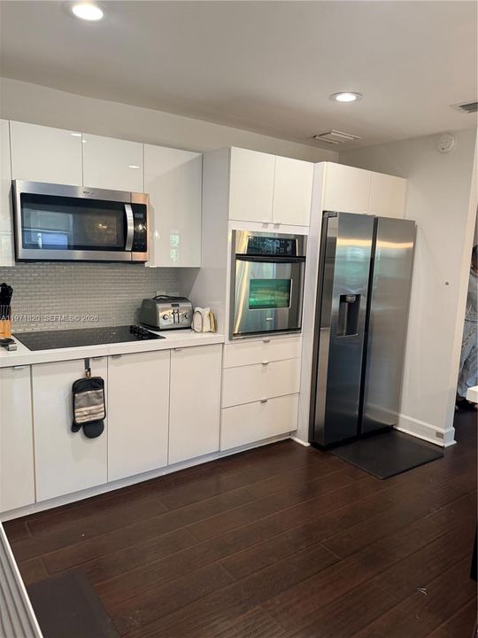 For Rent: $3,800 (2 beds, 2 baths, 1504 Square Feet)