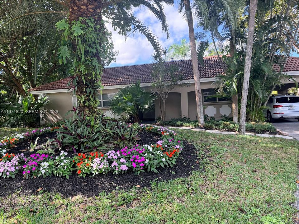 For Rent: $3,800 (2 beds, 2 baths, 1504 Square Feet)