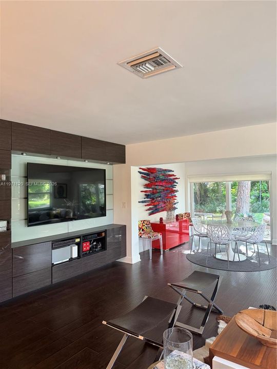 For Rent: $3,800 (2 beds, 2 baths, 1504 Square Feet)