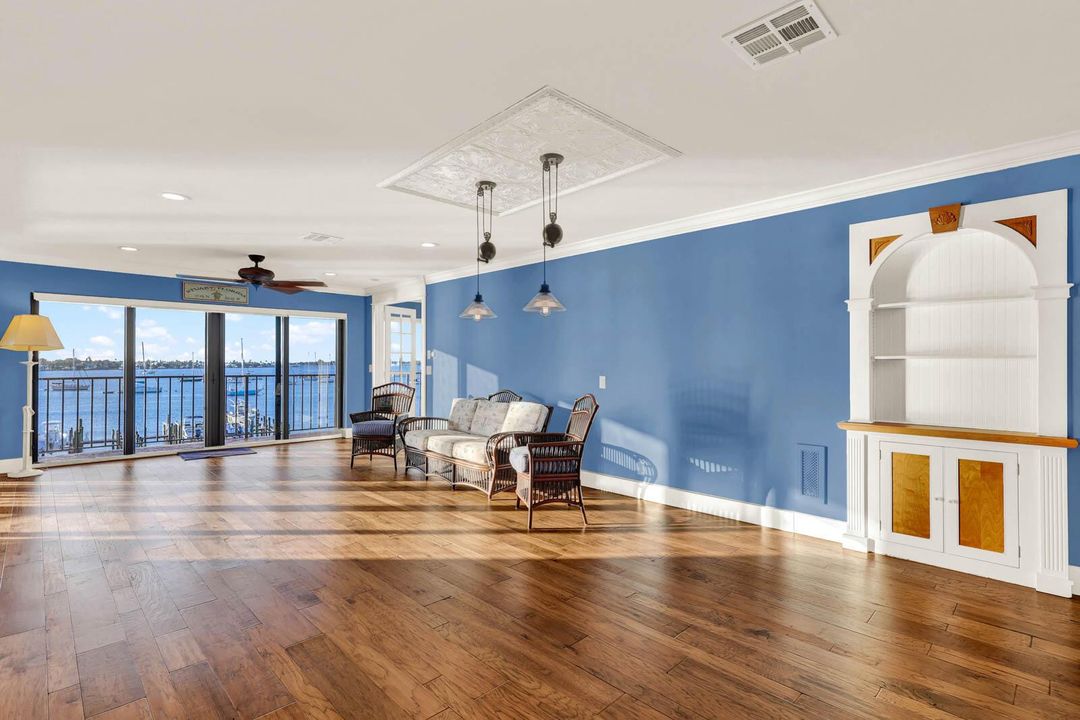 306_Edgewater-13