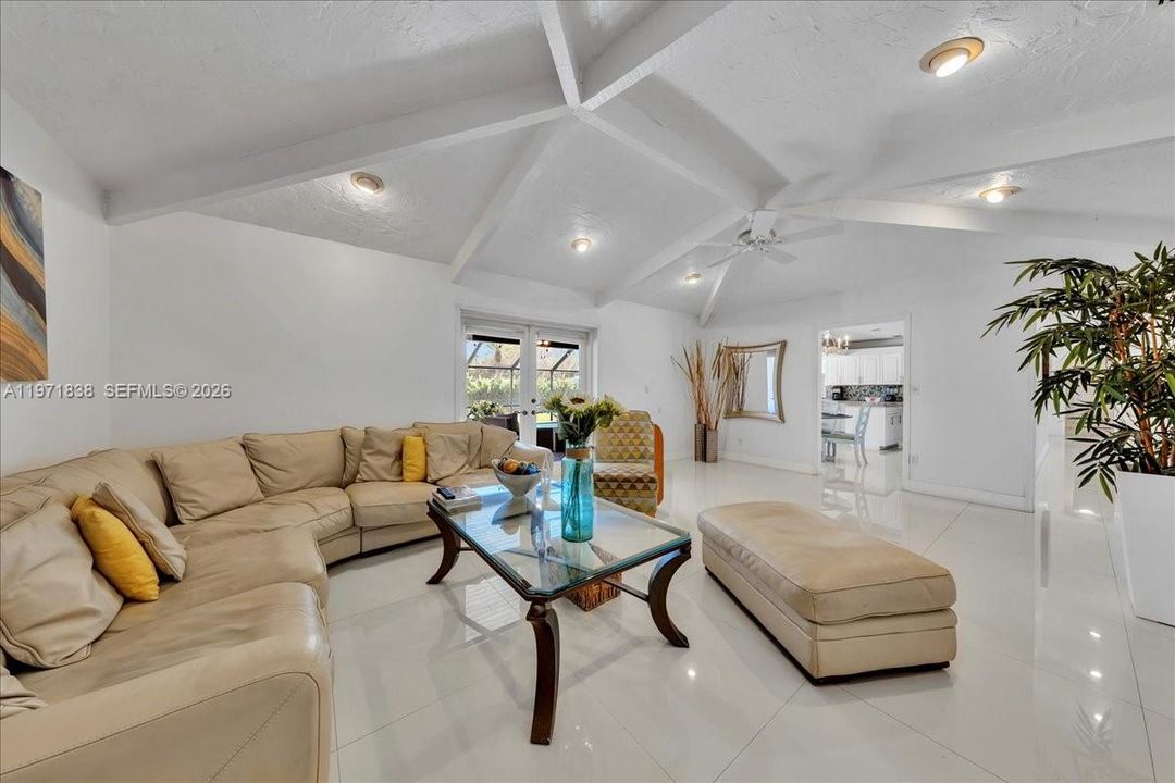 For Sale: $1,250,000 (4 beds, 2 baths, 2622 Square Feet)