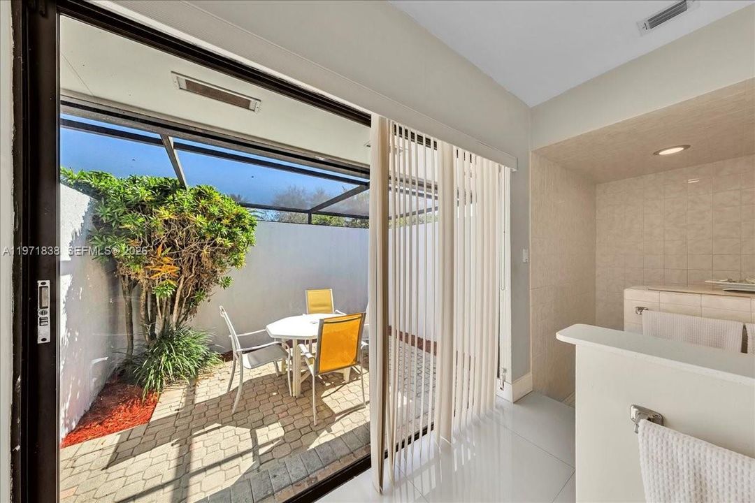 For Sale: $1,250,000 (4 beds, 2 baths, 2622 Square Feet)