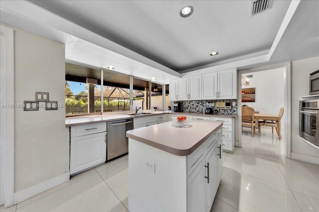 For Sale: $1,250,000 (4 beds, 2 baths, 2622 Square Feet)