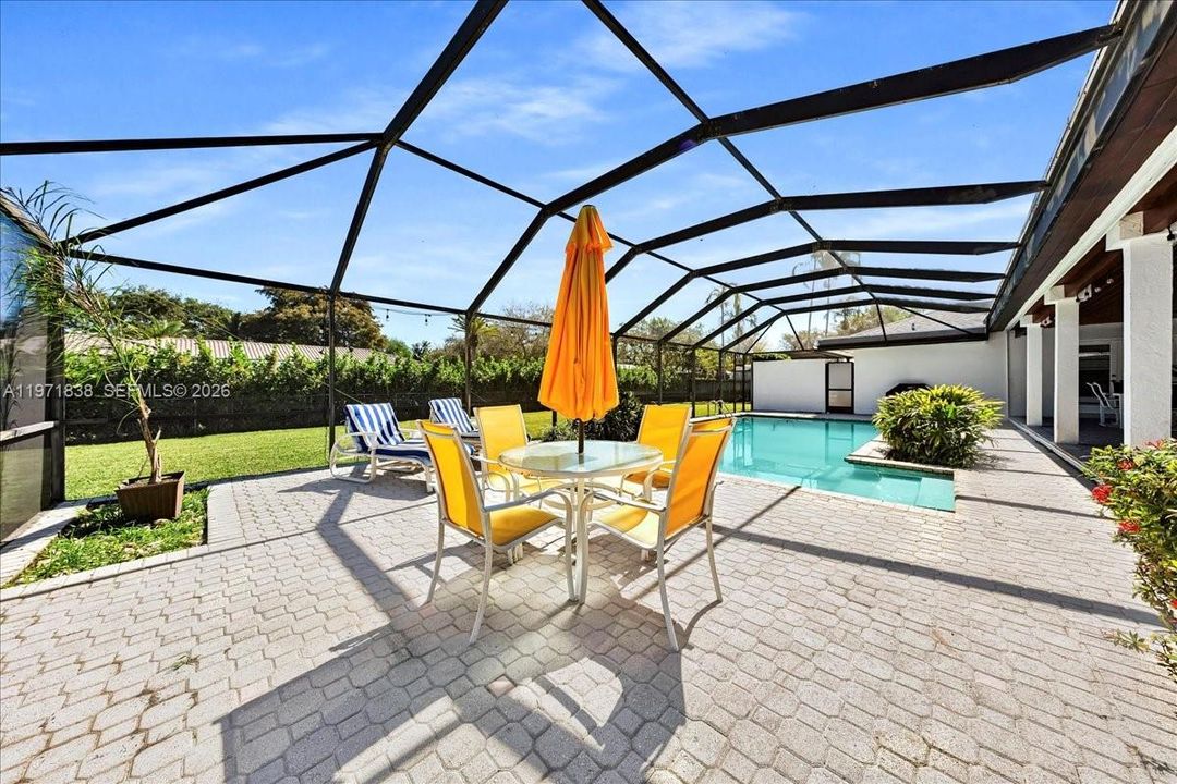 For Sale: $1,250,000 (4 beds, 2 baths, 2622 Square Feet)