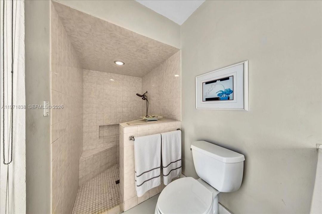 For Sale: $1,250,000 (4 beds, 2 baths, 2622 Square Feet)