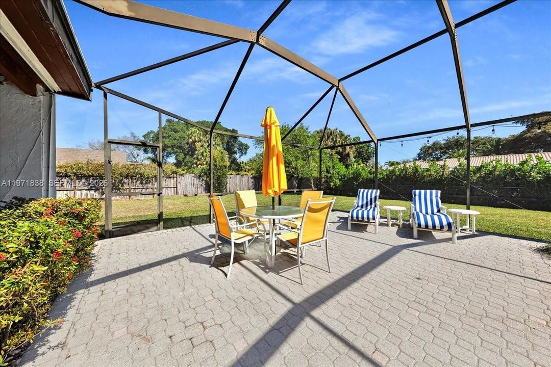 For Sale: $1,250,000 (4 beds, 2 baths, 2622 Square Feet)