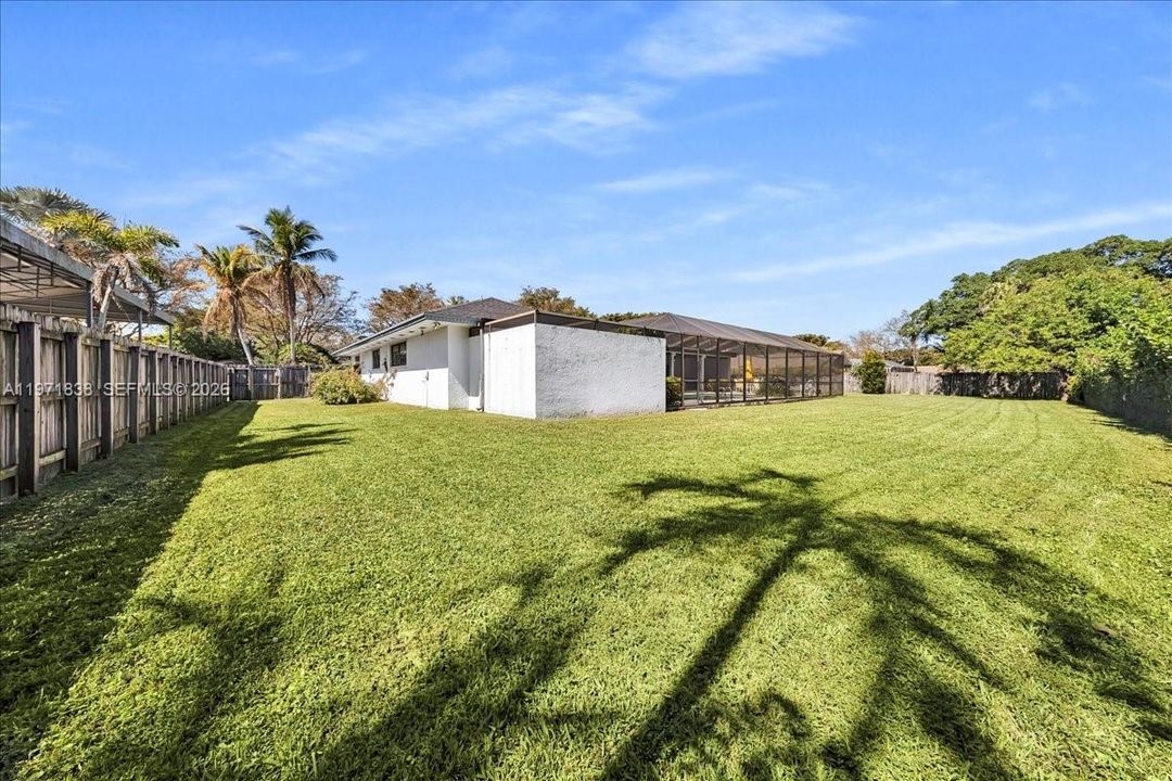 For Sale: $1,250,000 (4 beds, 2 baths, 2622 Square Feet)