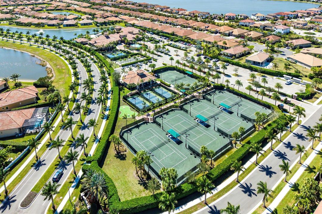 Tennis & Pickleball