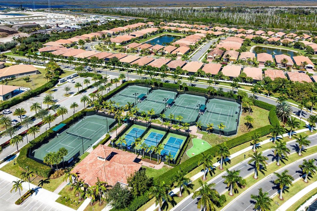 Tennis & Pickleball