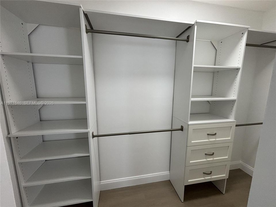 Recientemente alquilado: $3,200 (3 camas, 2 baños, 1617 Pies cuadrados)