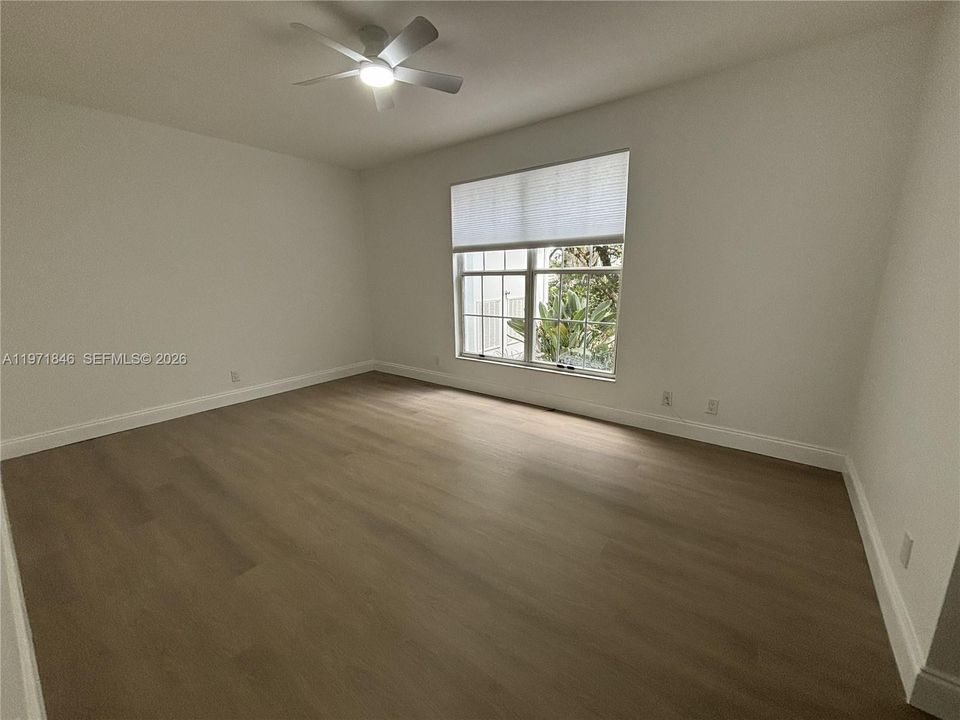 Recientemente alquilado: $3,200 (3 camas, 2 baños, 1617 Pies cuadrados)