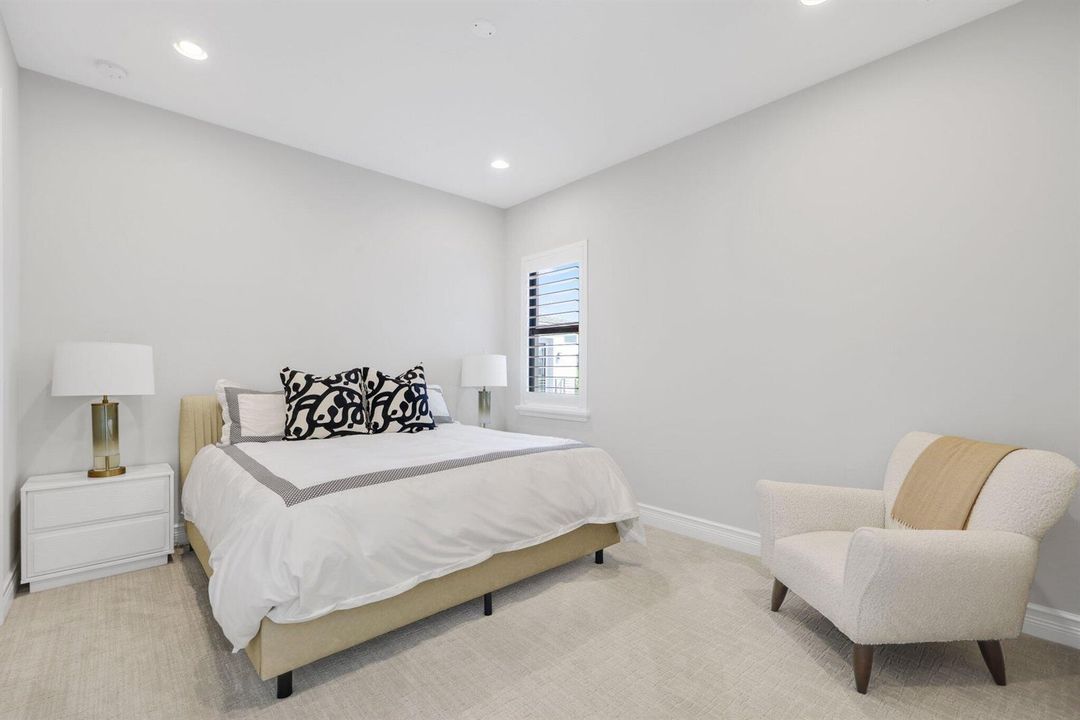 Upstairs Suite