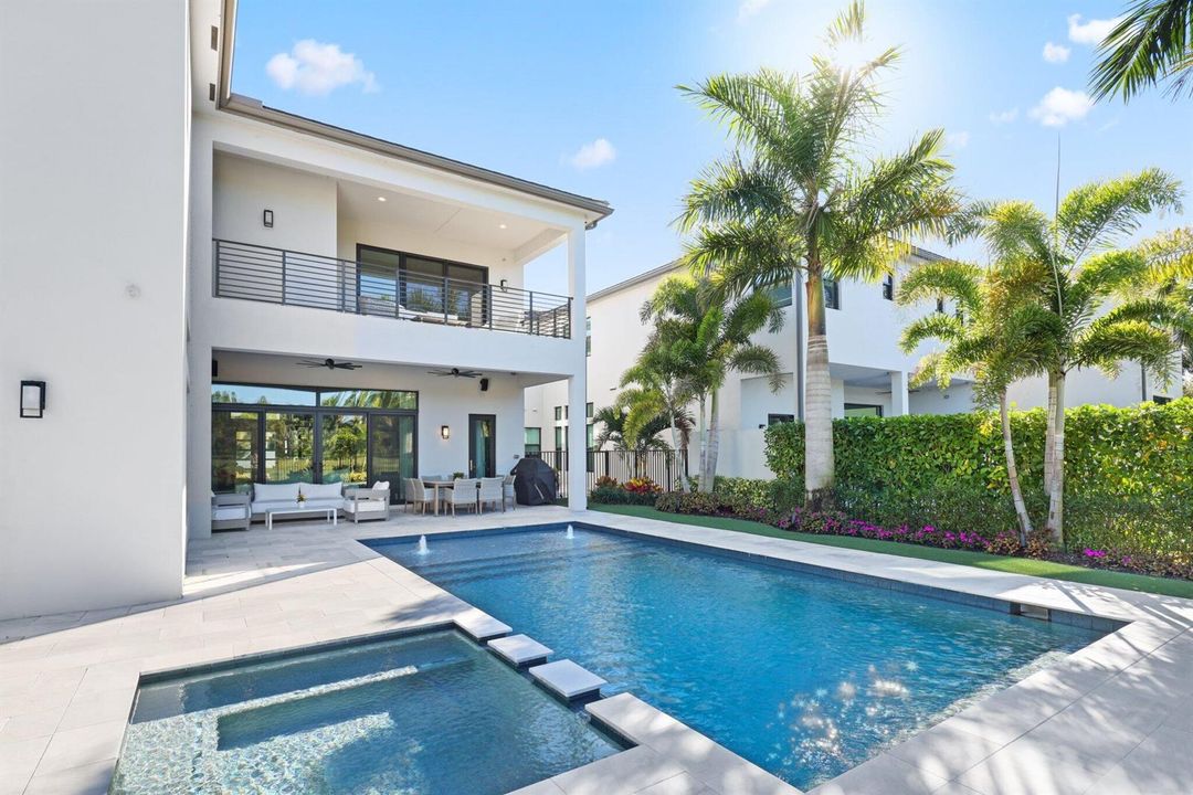 Custom Pool