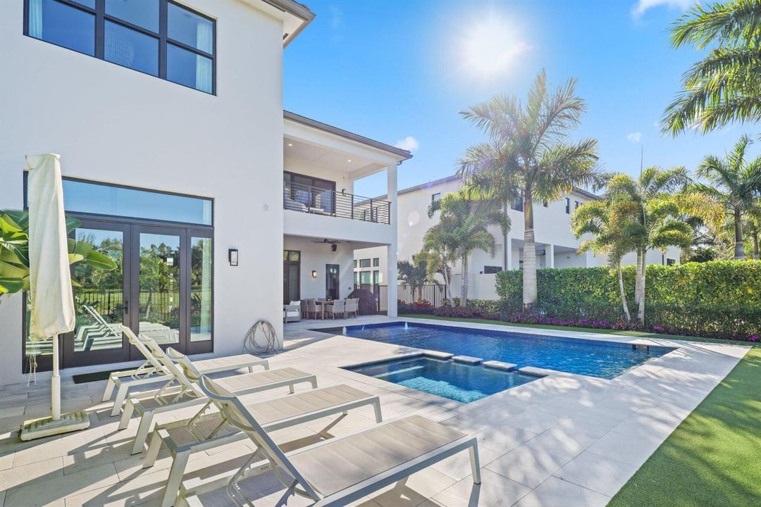 Custom Pool