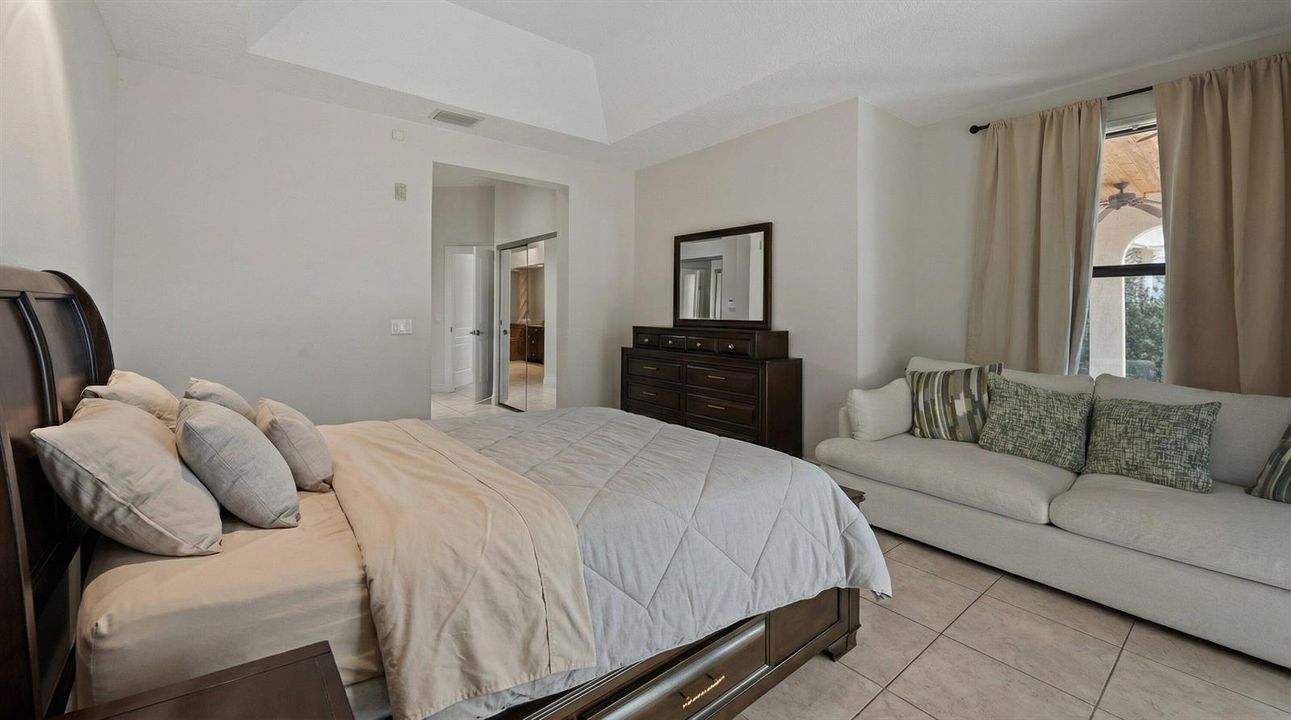 19-2055 Regents Blvd