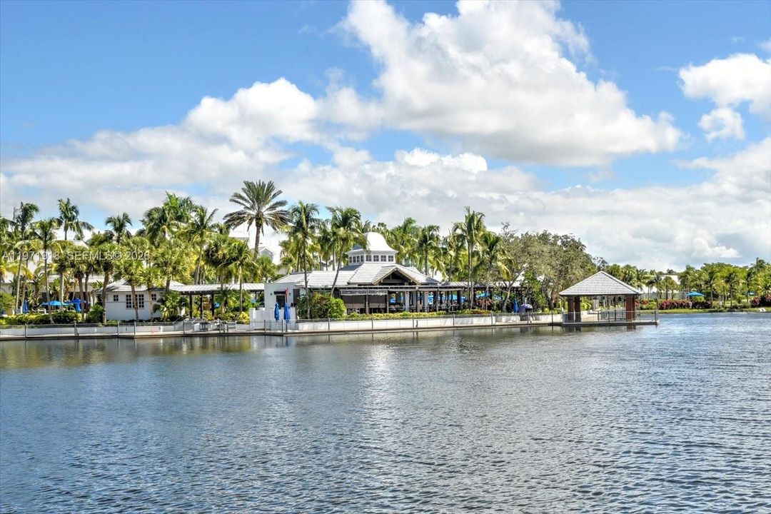 For Sale: $399,000 (2 beds, 2 baths, 1629 Square Feet)