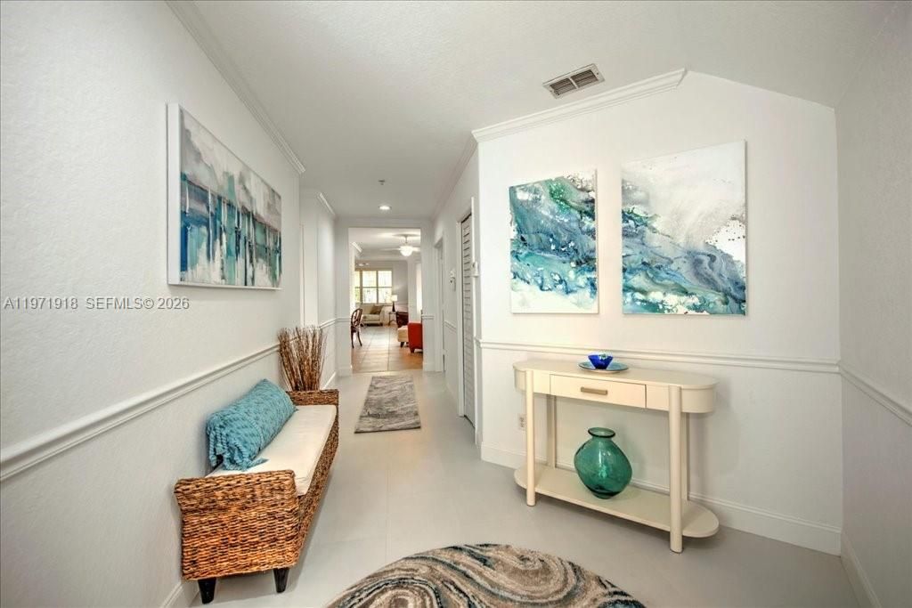 For Sale: $399,000 (2 beds, 2 baths, 1629 Square Feet)