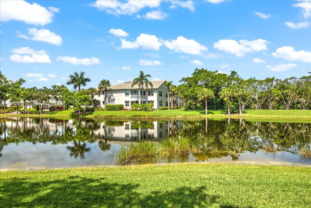 For Sale: $399,000 (2 beds, 2 baths, 1629 Square Feet)