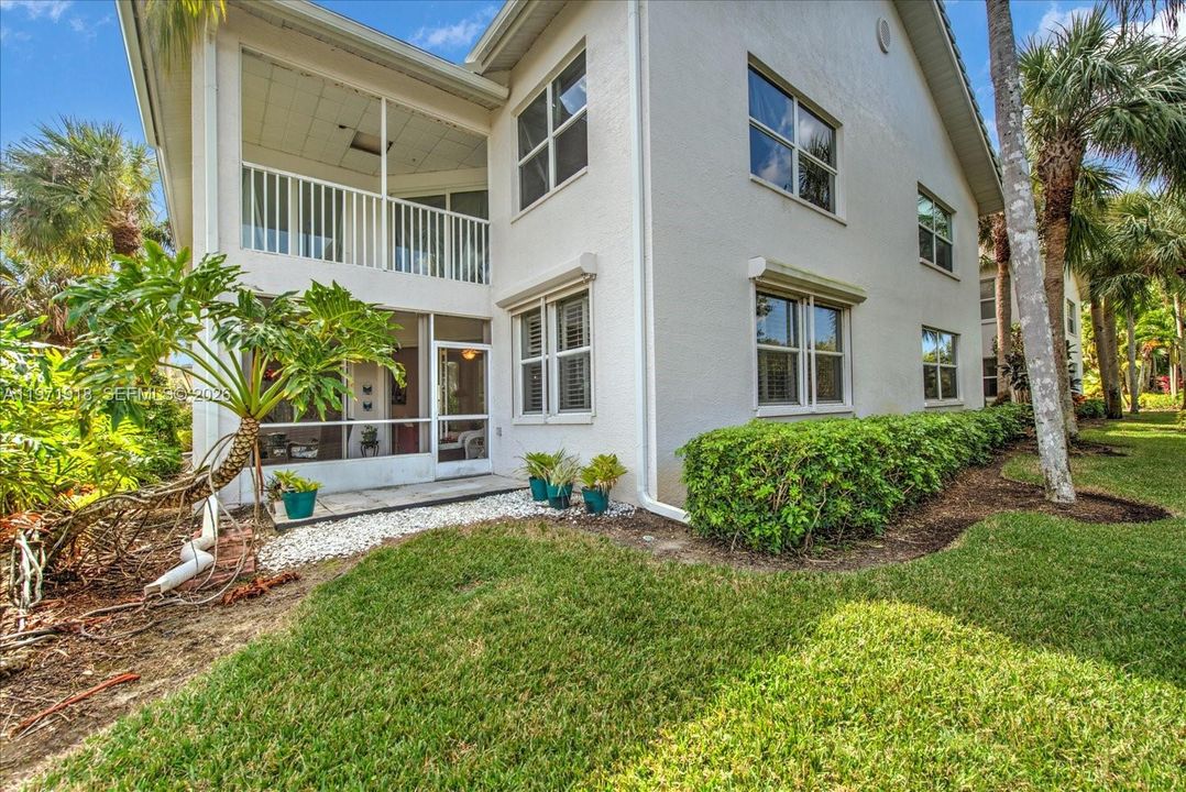 For Sale: $399,000 (2 beds, 2 baths, 1629 Square Feet)