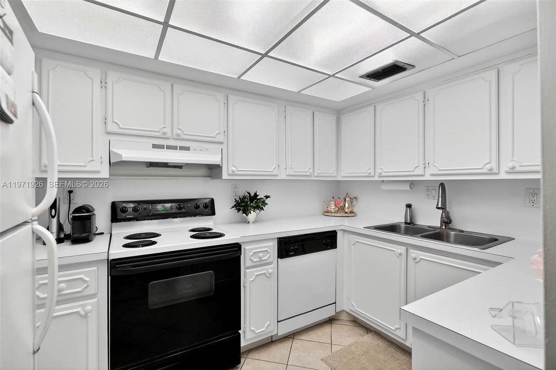 На продажу: $3,500,000 (0 спален, 0 ванн, 0 Квадратных фут)