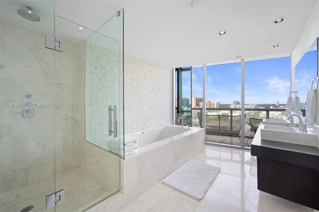 For Sale: $2,850,000 (3 beds, 3 baths, 1956 Square Feet)