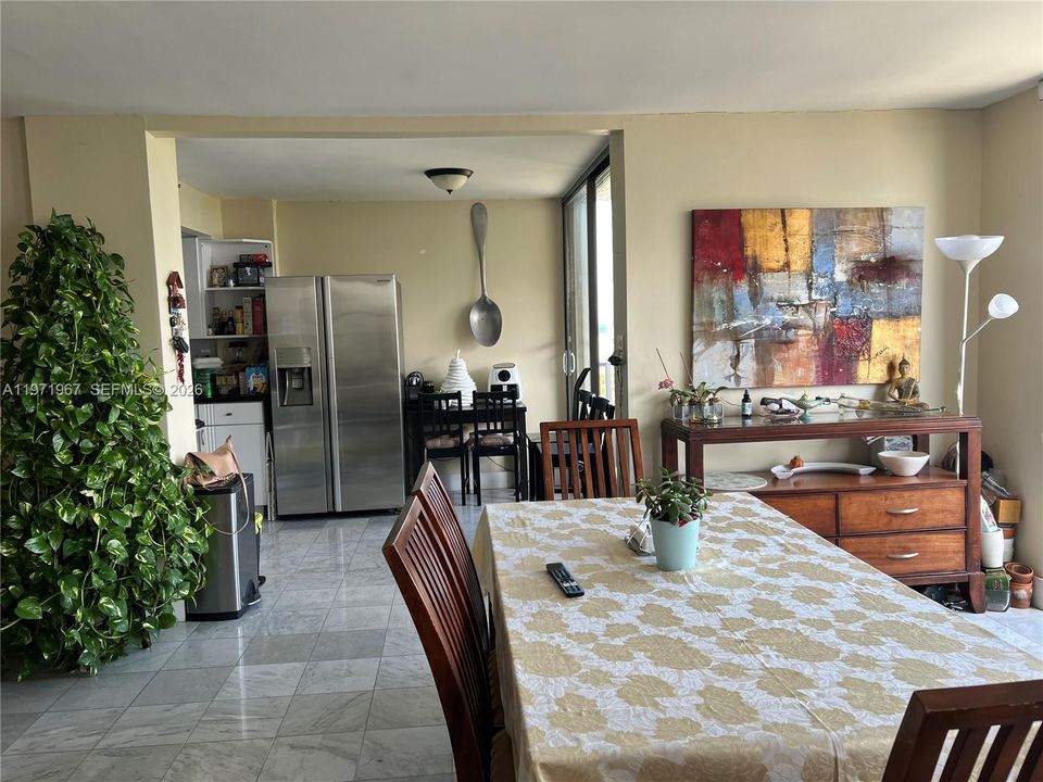 For Sale: $449,000 (2 beds, 2 baths, 1320 Square Feet)