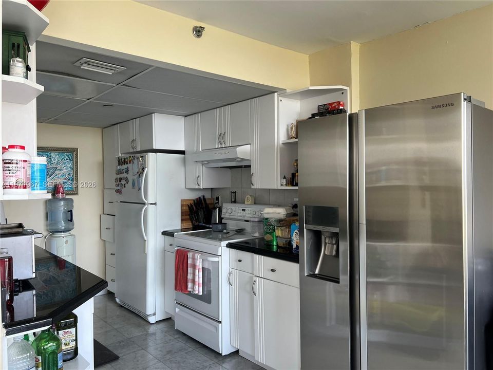 For Sale: $449,000 (2 beds, 2 baths, 1320 Square Feet)