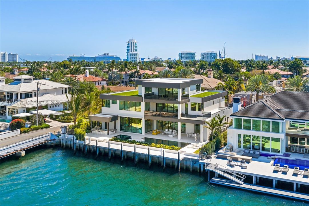 En Venta: $24,900,000 (6 camas, 7 baños, 9135 Pies cuadrados)