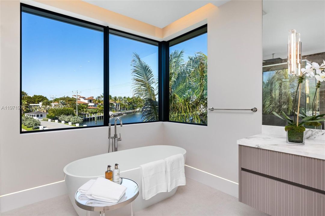 En Venta: $24,900,000 (6 camas, 7 baños, 9135 Pies cuadrados)