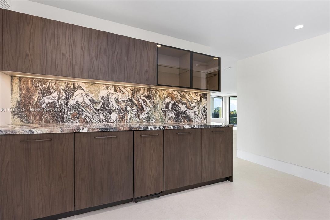 En Venta: $24,900,000 (6 camas, 7 baños, 9135 Pies cuadrados)