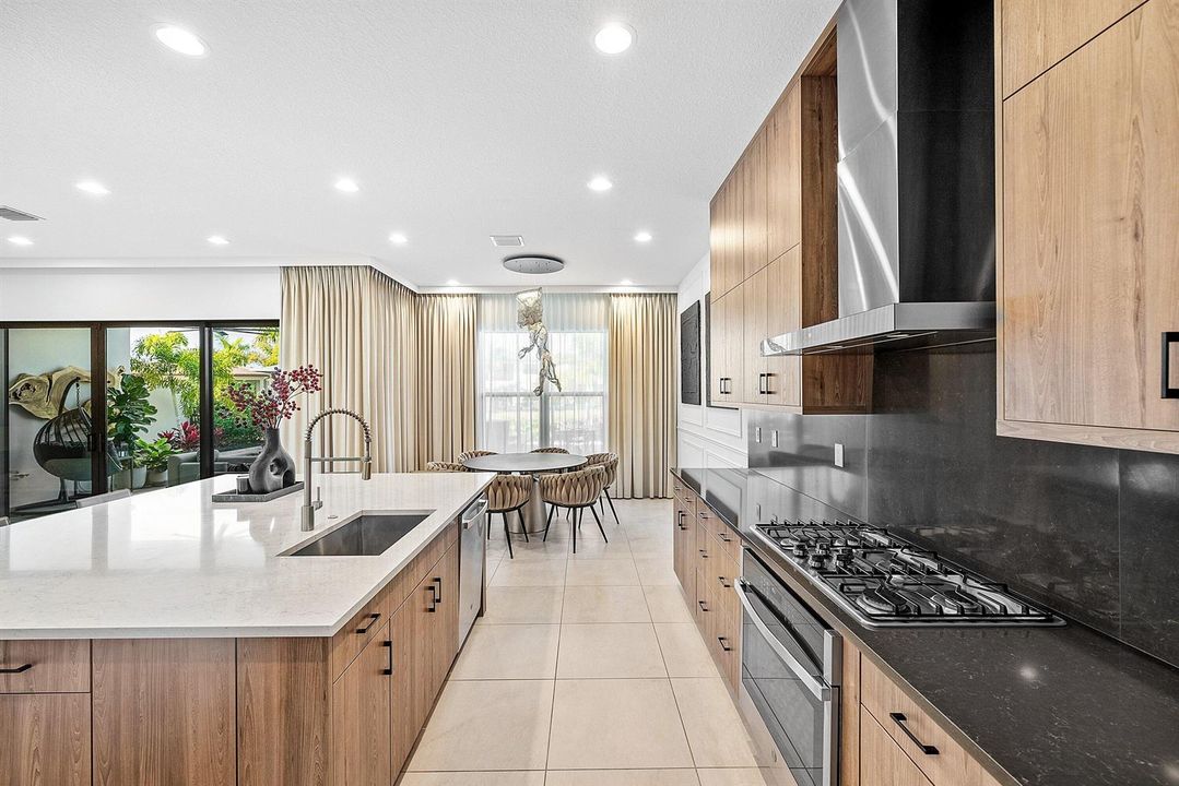 016-8325RoyalCountyDownRoad-BocaRaton-FL