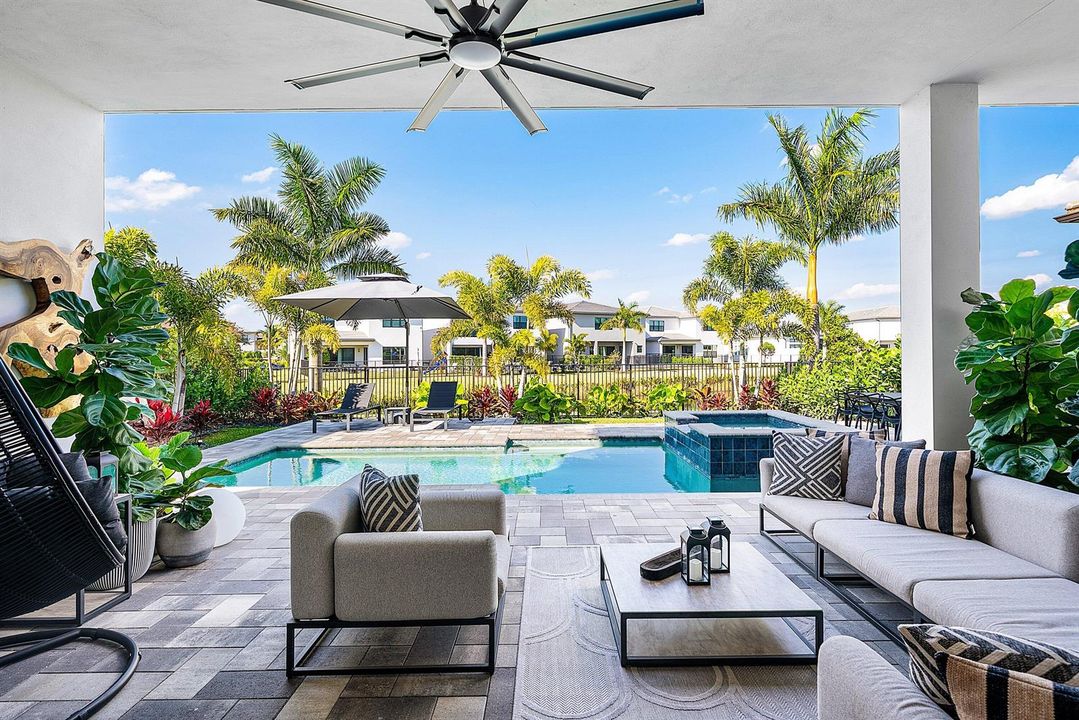 050-8325RoyalCountyDownRoad-BocaRaton-FL
