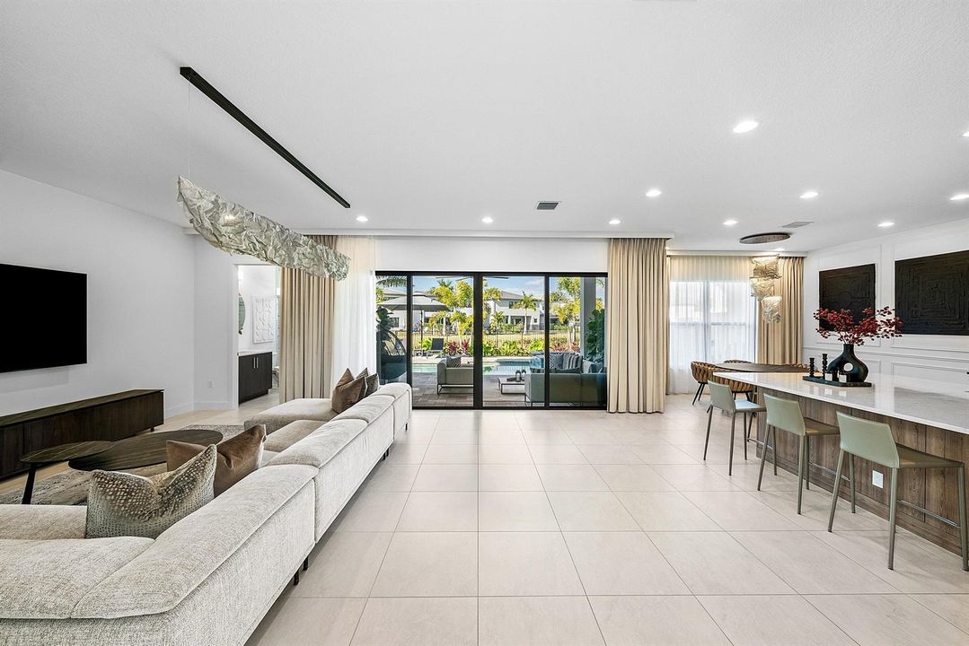012-8325RoyalCountyDownRoad-BocaRaton-FL