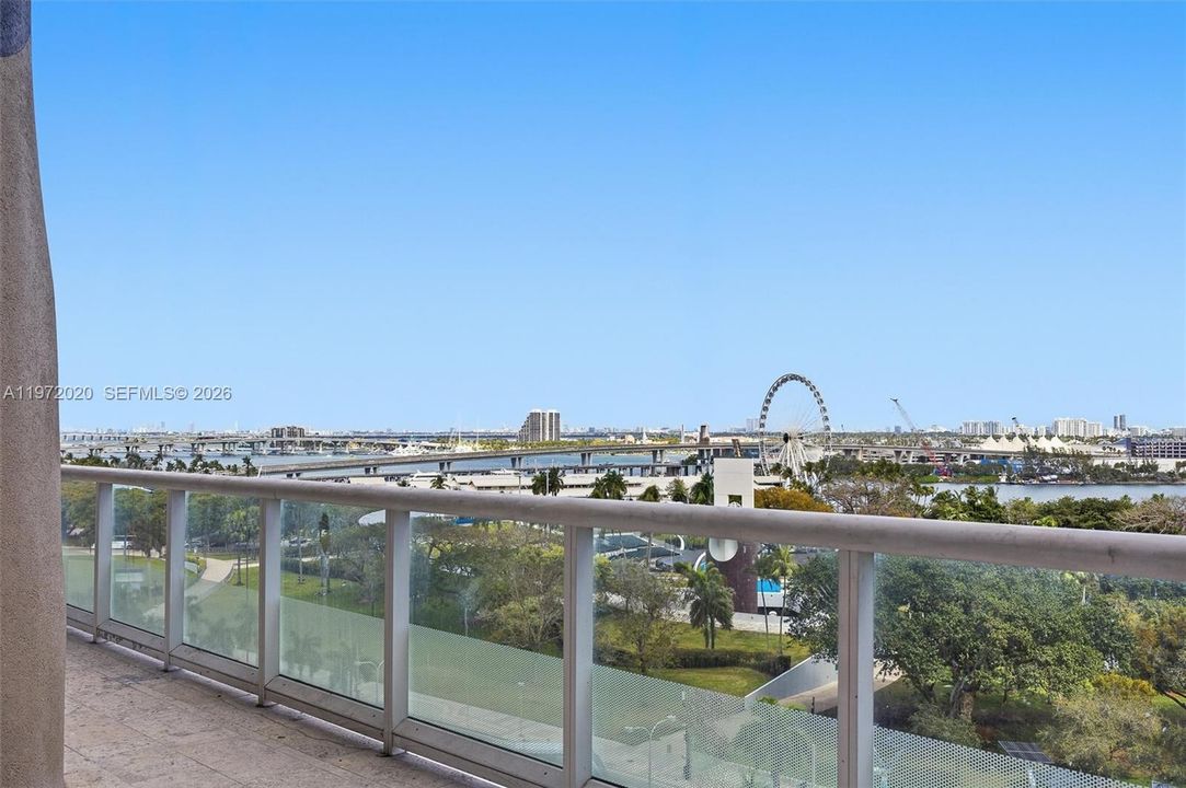 For Sale: $360,000 (0 beds, 1 baths, 567 Square Feet)