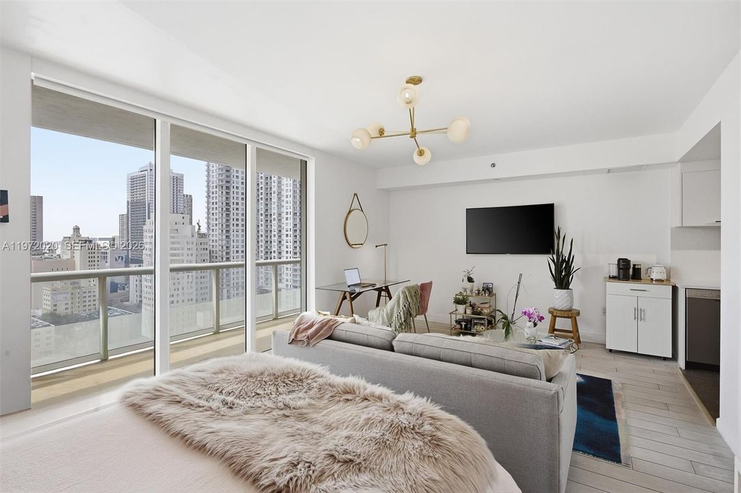 For Sale: $360,000 (0 beds, 1 baths, 567 Square Feet)