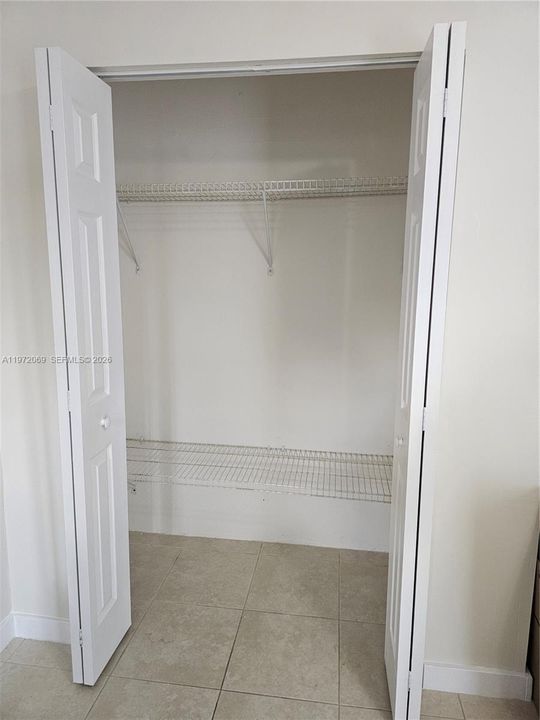 В аренду: $1,200 (0 спален, 1 ванн, 400 Квадратных фут)