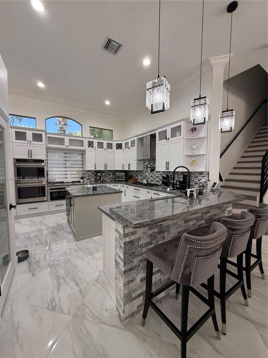 For Sale: $1,775,000 (7 beds, 5 baths, 3966 Square Feet)