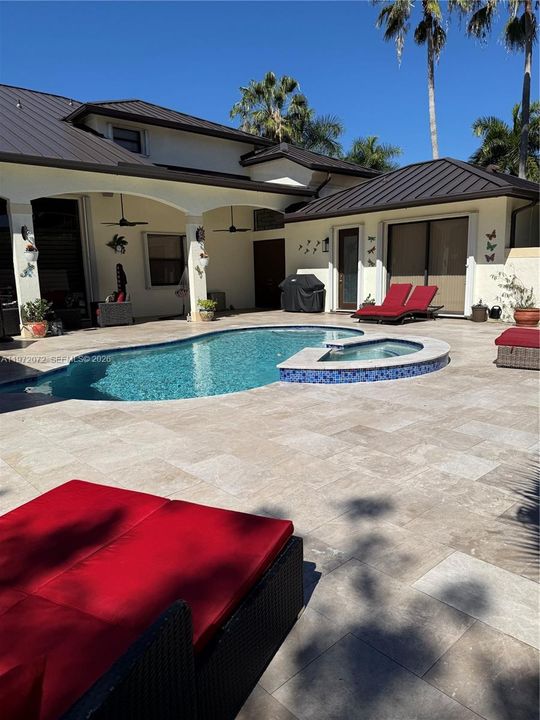 For Sale: $1,775,000 (7 beds, 5 baths, 3966 Square Feet)