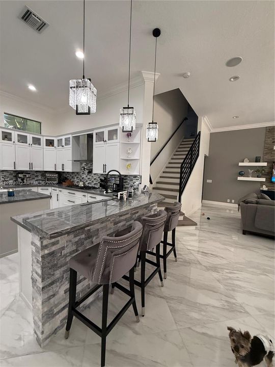 For Sale: $1,775,000 (7 beds, 5 baths, 3966 Square Feet)