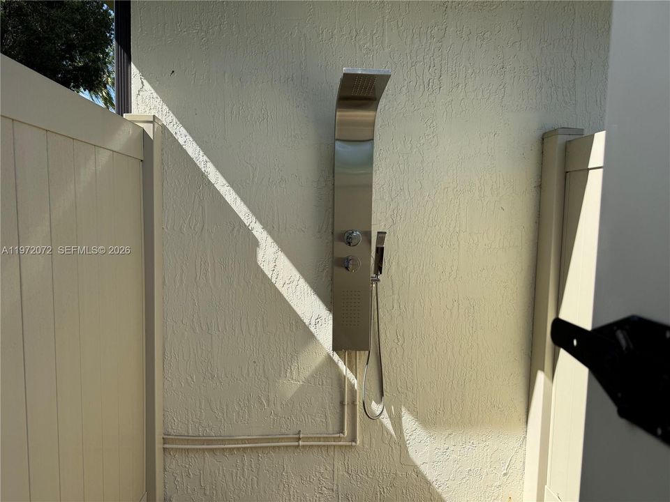 outside pool shower