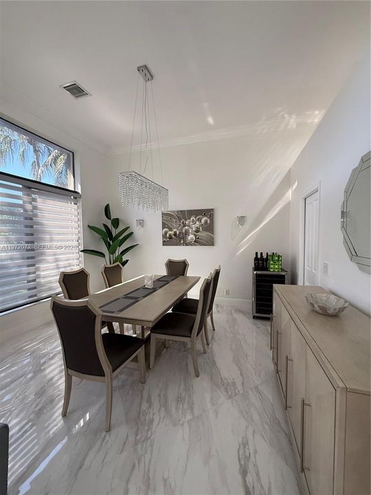 For Sale: $1,775,000 (7 beds, 5 baths, 3966 Square Feet)