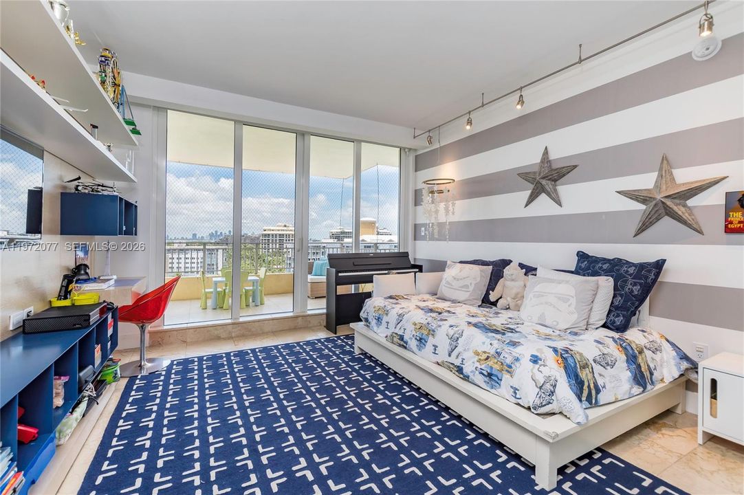 На продажу: $5,650,000 (4 спален, 4 ванн, 3084 Квадратных фут)