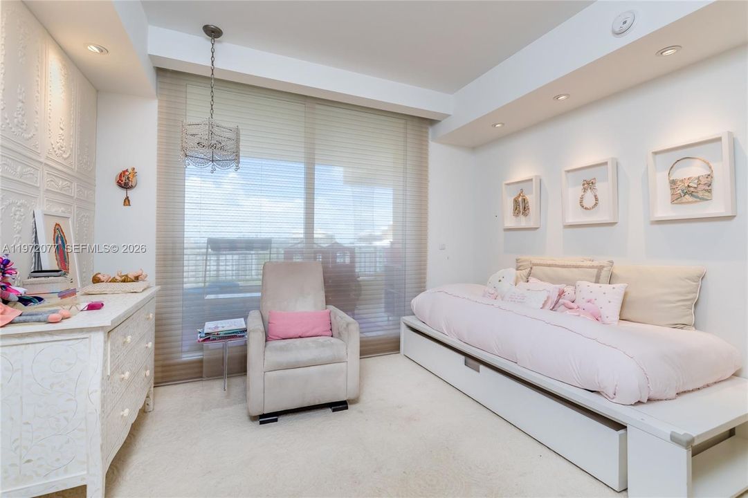 На продажу: $5,650,000 (4 спален, 4 ванн, 3084 Квадратных фут)