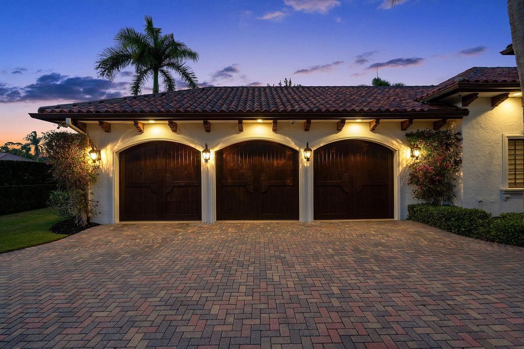 3 car garage